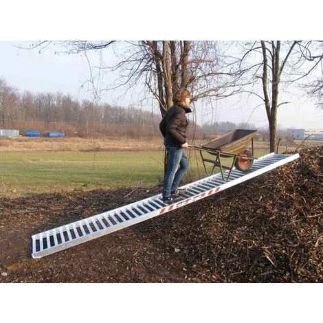 LADERAMPE-EXPERTEN - MATISERE Durchbrochene Mistrampe Leicht Und Handlich, Breite 500mm, Länge 3m, Ladehöhe 900mm, Mit Rändern, Gewicht 18kg - M055P/30 2 LADERAMPE-EXPERTEN - MATISERE Durchbrochene Mistrampe Leicht Und Handlich, Breite 500mm, Länge 3m, Ladehöhe 900mm, Mit Rändern, Gewicht 18kg - M055P/30 – Bild 2