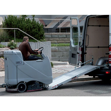 LADERAMPE-EXPERTEN - MATISERE Schwenkbare Einbaurampe - Breite 1020mm, Länge 1800mm (gefaltet 1030mm), Ladehöhe 415mm, Traglast 450kg Mit Achsenabstand 1000mm - RRD06 3 LADERAMPE-EXPERTEN - MATISERE Schwenkbare Einbaurampe - Breite 1020mm, Länge 1800mm (gefaltet 1030mm), Ladehöhe 415mm, Traglast 450kg Mit Achsenabstand 1000mm - RRD06 – Bild 3