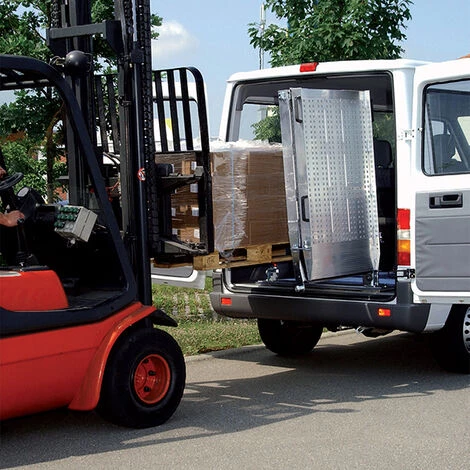 LADERAMPE-EXPERTEN - MATISERE Schwenkbare Einbaurampe - Breite 1020mm, Länge 1800mm (gefaltet 1030mm), Ladehöhe 415mm, Traglast 450kg Mit Achsenabstand 1000mm - RRD06 5 LADERAMPE-EXPERTEN - MATISERE Schwenkbare Einbaurampe - Breite 1020mm, Länge 1800mm (gefaltet 1030mm), Ladehöhe 415mm, Traglast 450kg Mit Achsenabstand 1000mm - RRD06 – Bild 5