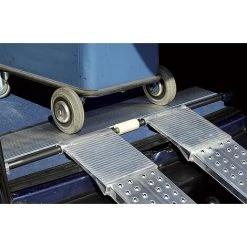 LADERAMPE-EXPERTEN - MATISERE Leichte Auffahrrampe 2420mm, Fest Und Klappbar - Innenbreite 200mm, Ladehöhe 690mm - AOS-W200-2 8 LADERAMPE-EXPERTEN - MATISERE Leichte Auffahrrampe 2420mm, Fest Und Klappbar - Innenbreite 200mm, Ladehöhe 690mm - AOS-W200-2 -Anhänger & Zubehör Verkäufe 64209894 4