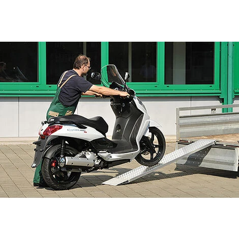 LADERAMPE-EXPERTEN - MATISERE Leichte Auffahrrampen - Breite 300mm, Länge 1470mm, Ladehöhe 410mm - AOH300-1 5 LADERAMPE-EXPERTEN - MATISERE Leichte Auffahrrampen - Breite 300mm, Länge 1470mm, Ladehöhe 410mm - AOH300-1 – Bild 5