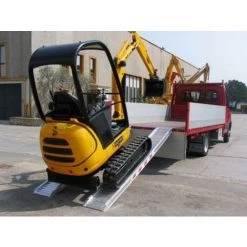 LADERAMPE-EXPERTEN - MATISERE Alu Auffahrrampe 3m Mit Schutzrand 3m Inn. Breite 300mm - Als Einzelstück - M100/30U -Anhänger & Zubehör Verkäufe 9753077 3