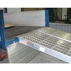 LADERAMPE-EXPERTEN - MATISERE Laderampe 2m - Breite 480mm - Traglast Bis 17500kg- Rutschfest - Als Einzelstück - M120S/4/20ALU 7 LADERAMPE-EXPERTEN - MATISERE Laderampe 2m - Breite 480mm - Traglast Bis 17500kg- Rutschfest - Als Einzelstück - M120S/4/20ALU -Anhänger & Zubehör Verkäufe 9753450 3